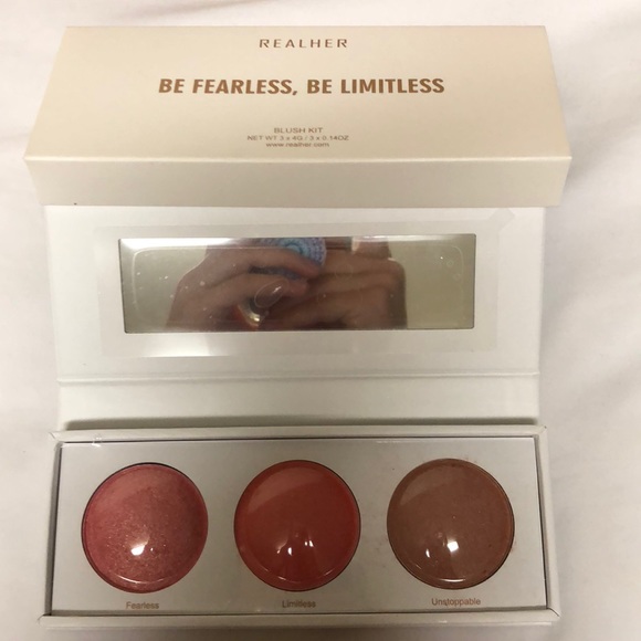 Blush kit - Picture 2 of 3